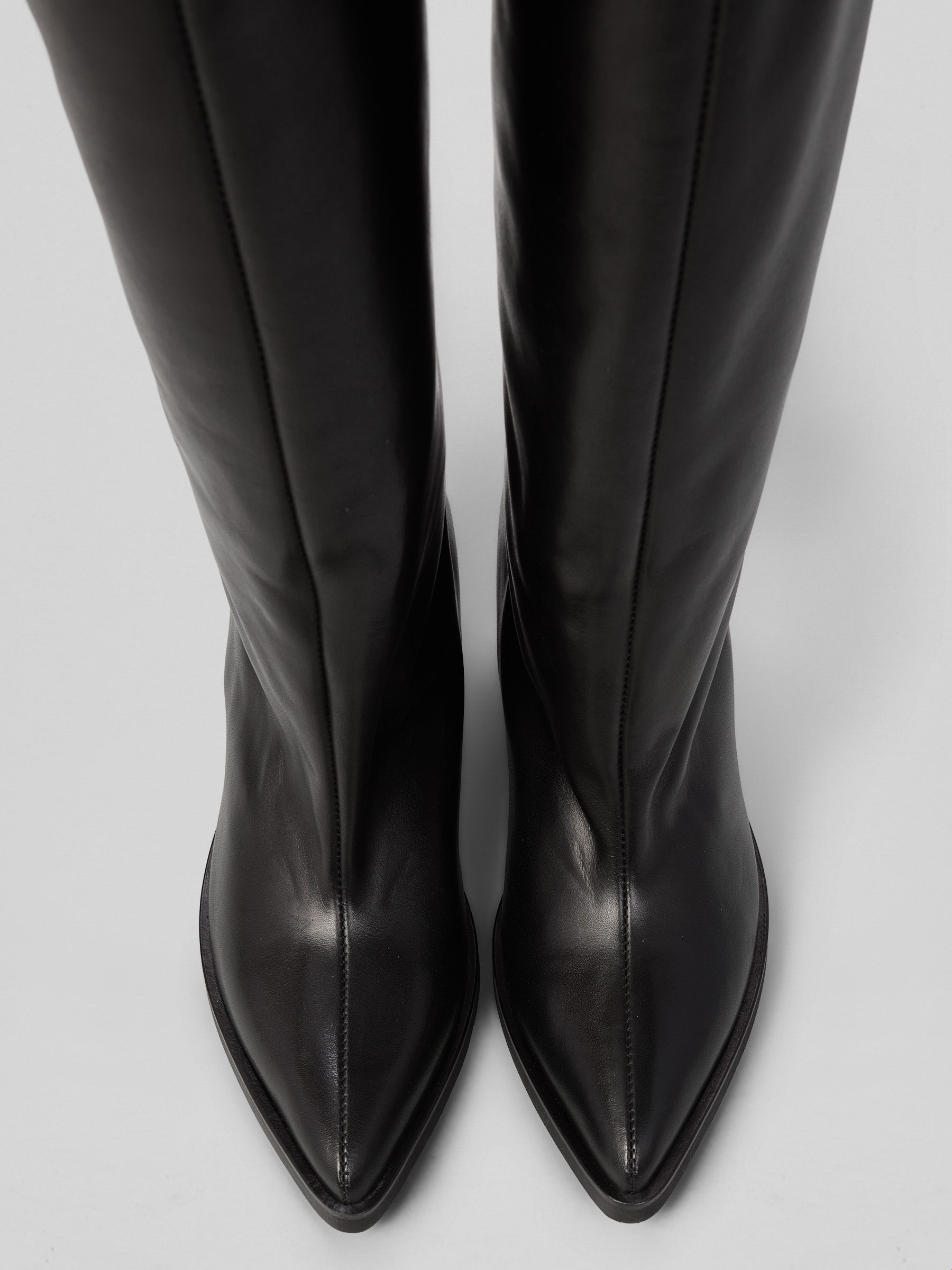 Ovyè Stivali con tacco pelle nero zeppa interna 3 cm
