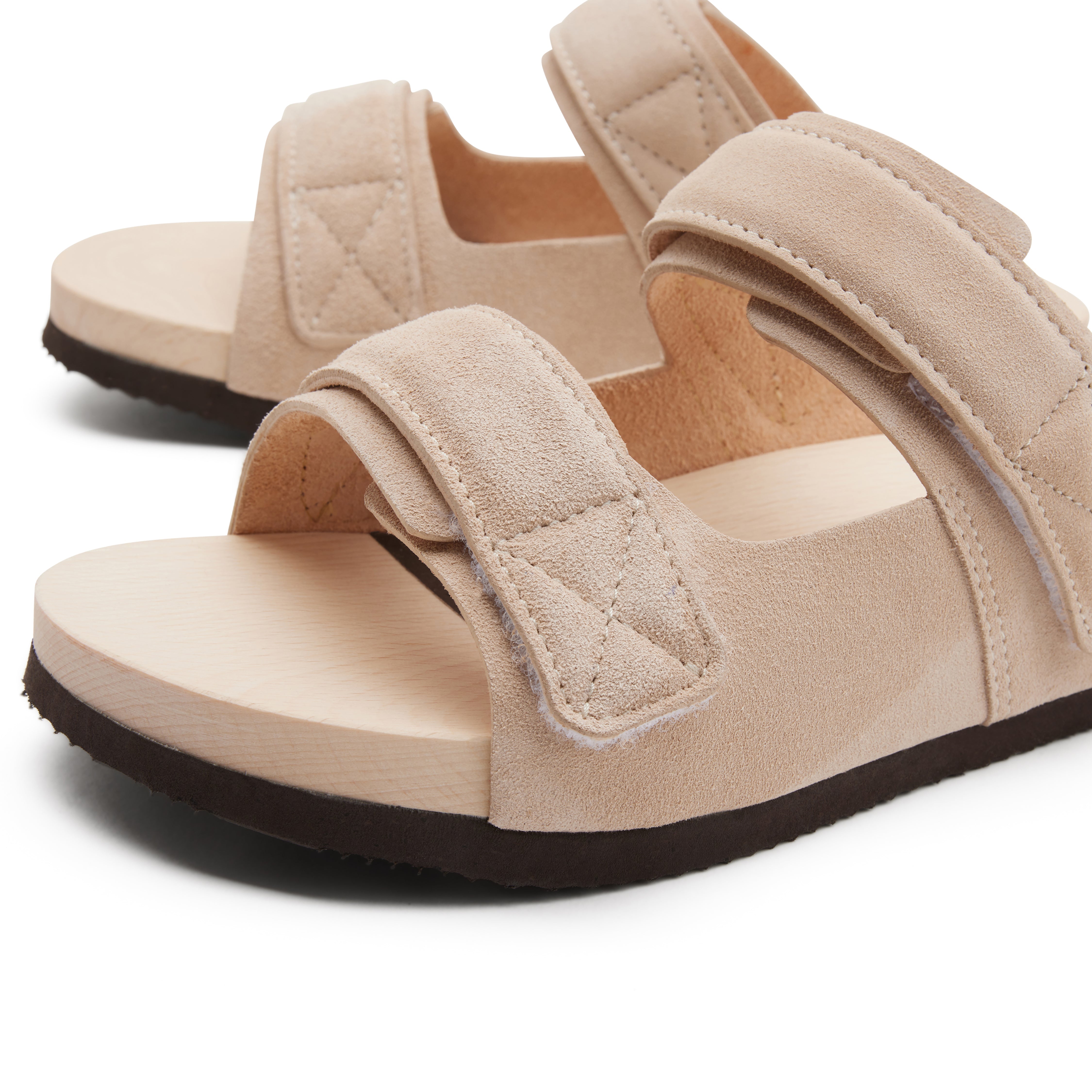 Wud Permanent Collection Root sandali beige leggeri