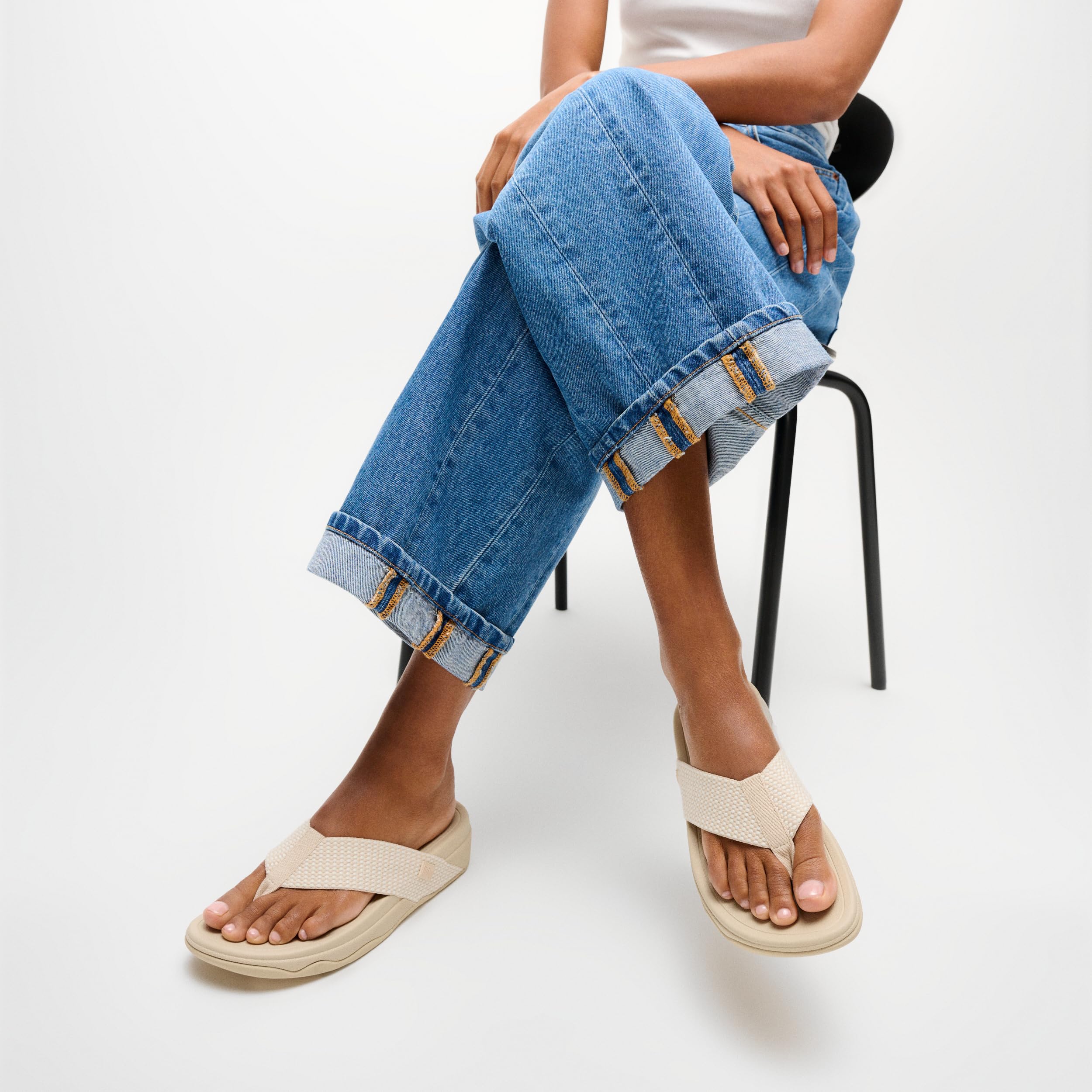 FitFlop Flowmotion Toe-Post sandali donna nero