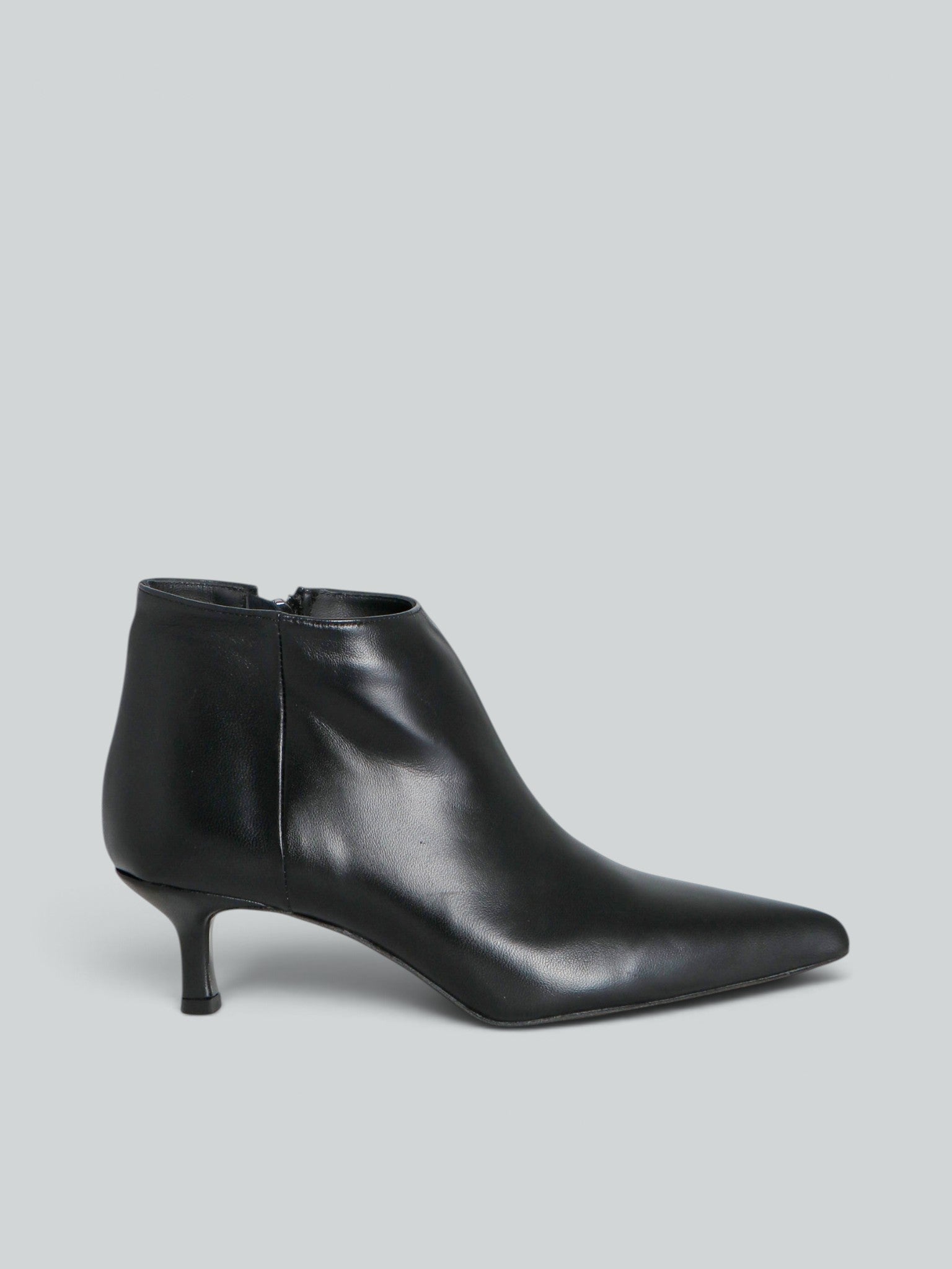 Ovyè Tronchetti pelle tronchetti neri tacco 4 cm zip