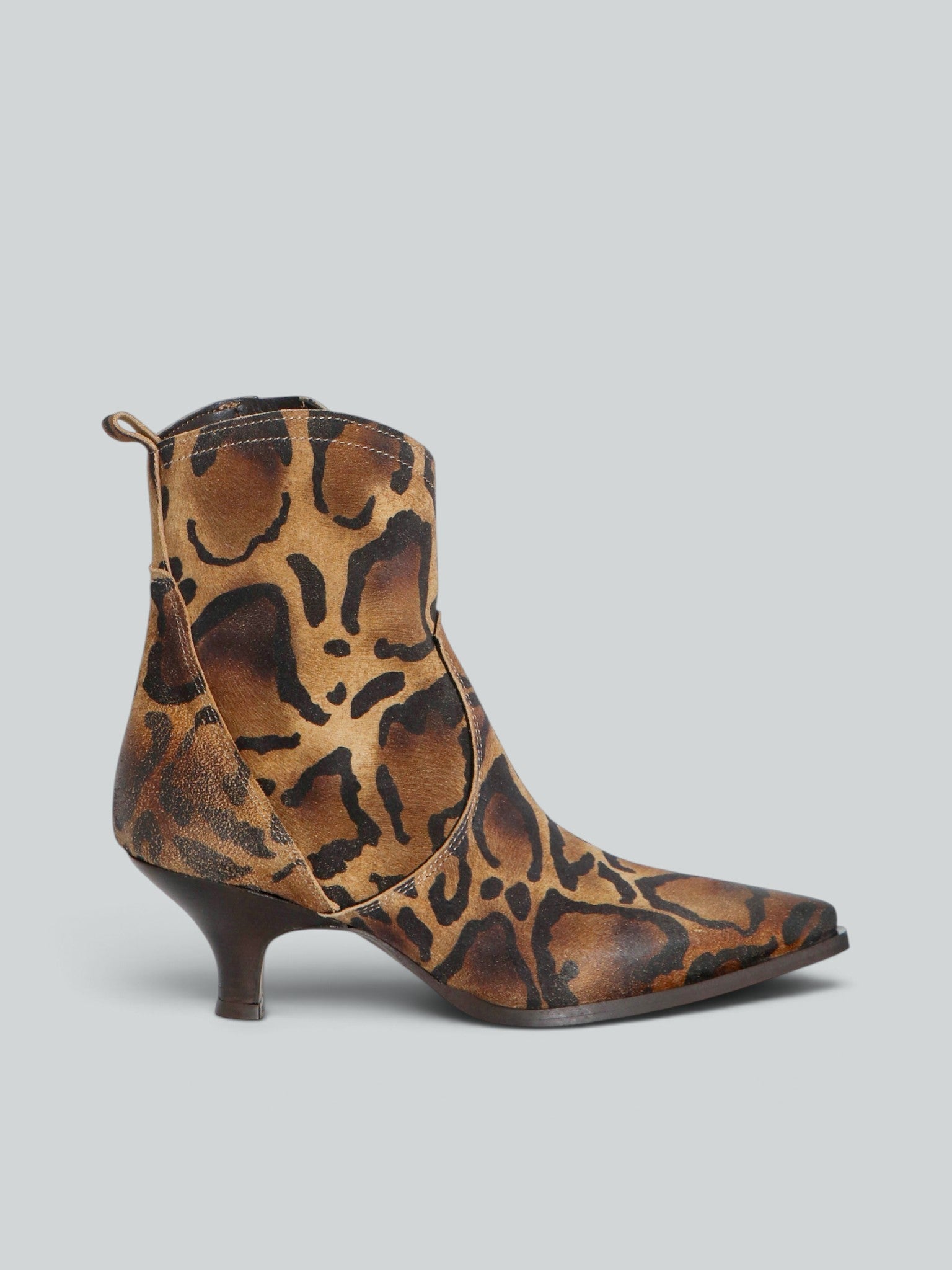 Ovyè Tronchetti con tacco camoscio biscuit animalier 6 cm