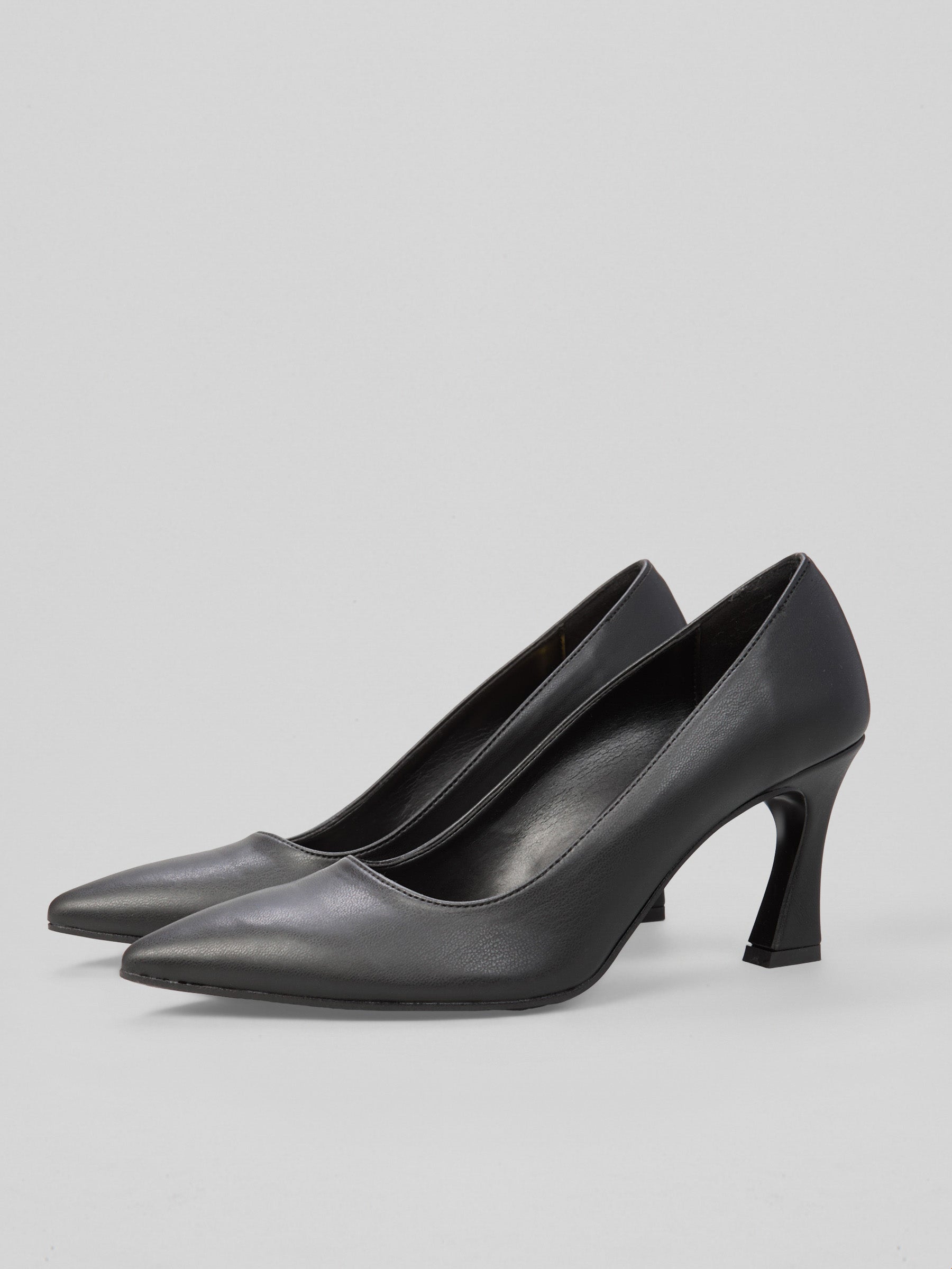 Ovye Decollete e Slingback decollete nero tacco 8 cm