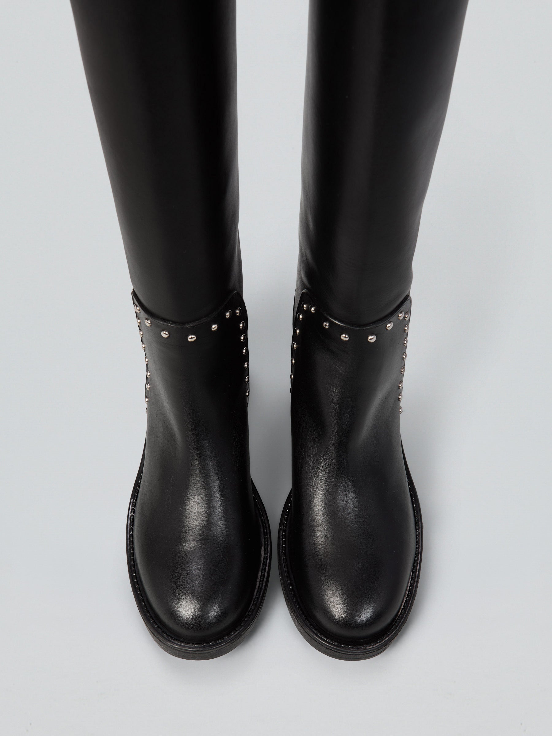 Ovyè Stivali in pelle con borchie e fibbie stivali nero tacco 5 cm
