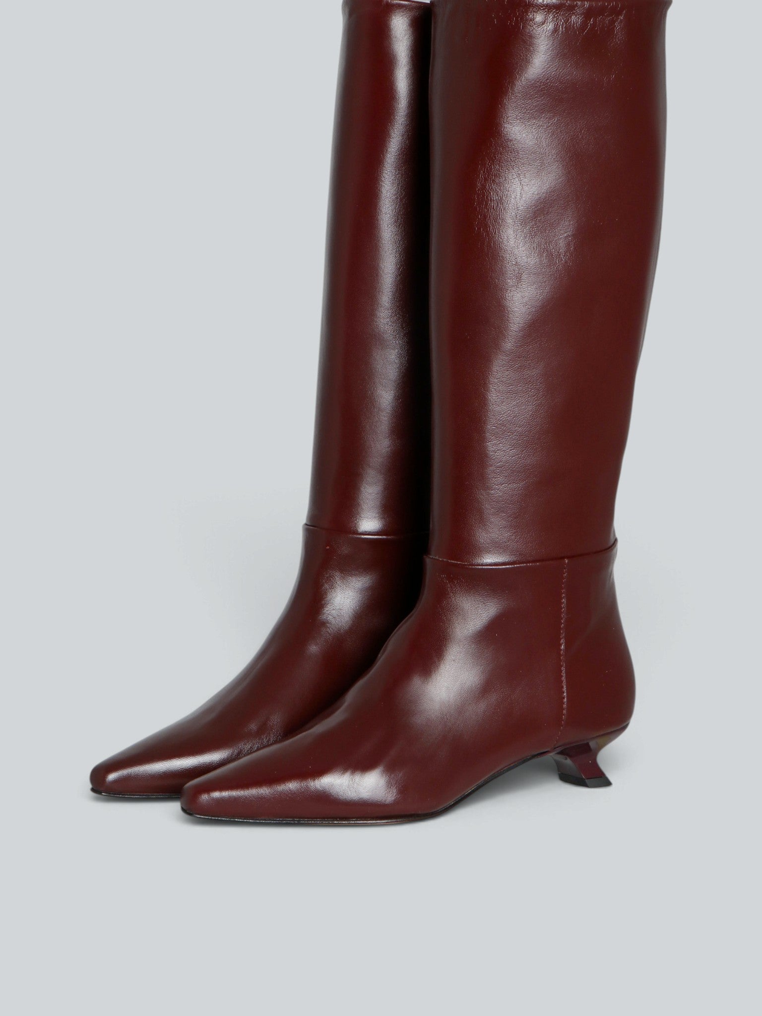 Ovyè Stivali con tacco pelle bordeaux tacco 4 cm