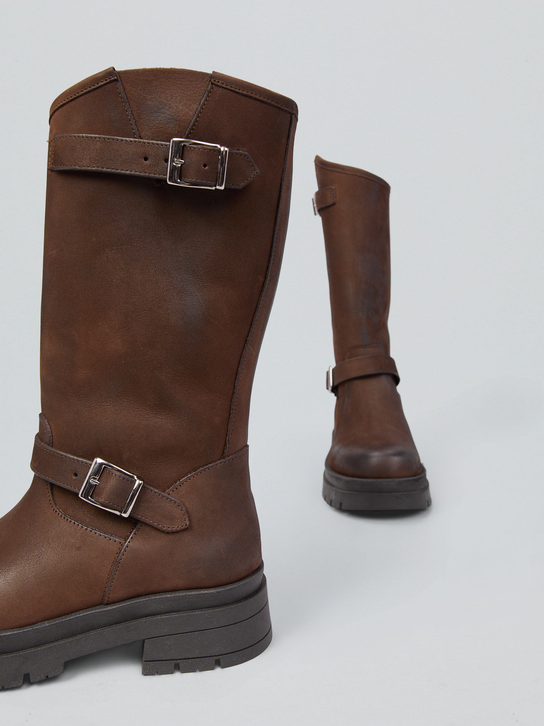 Ovyè Biker pelle nabuk moro tacco 4 cm carrarmato