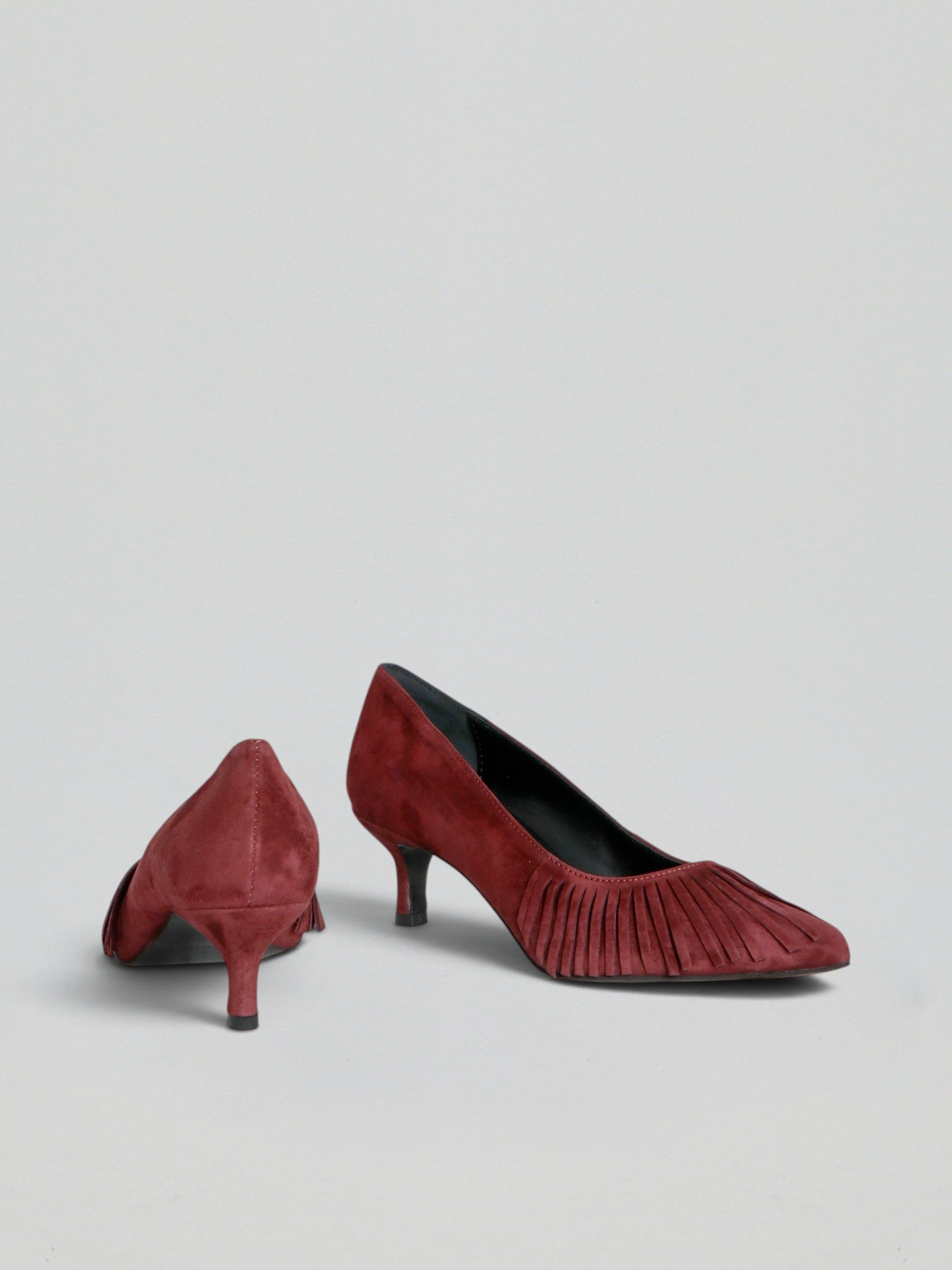 Ovyè Décolleté e Slingback décolleté camoscio frange