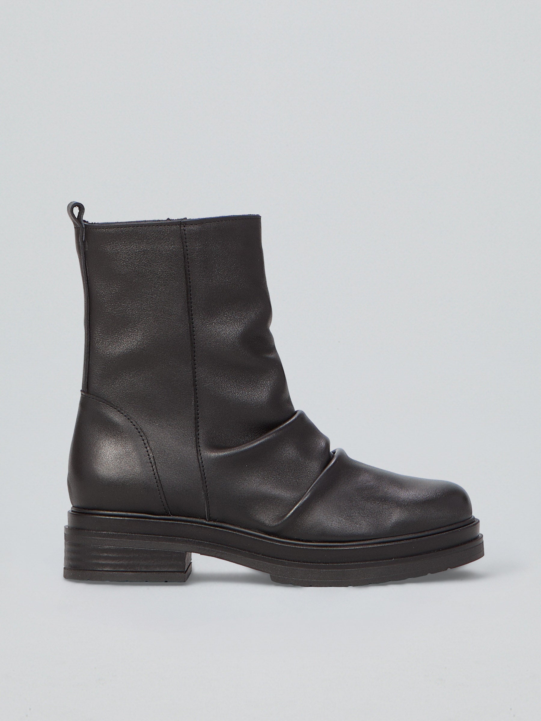 Ovyè Stivaletti pelle neri tacco 3 cm 38