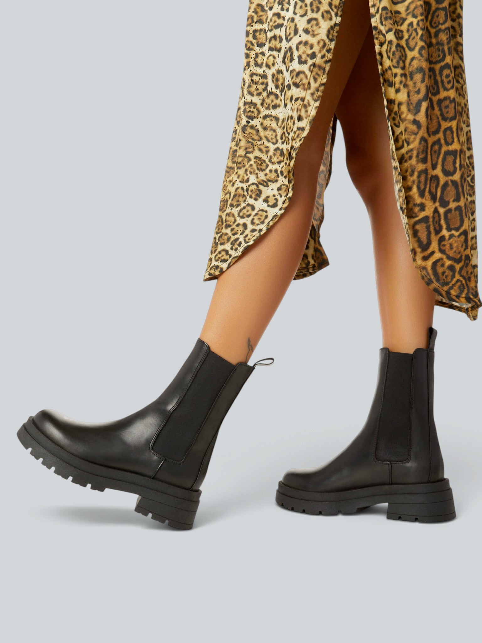 Ovyè Chelsea boot in pelle stivaletti neri tacco 5 cm
