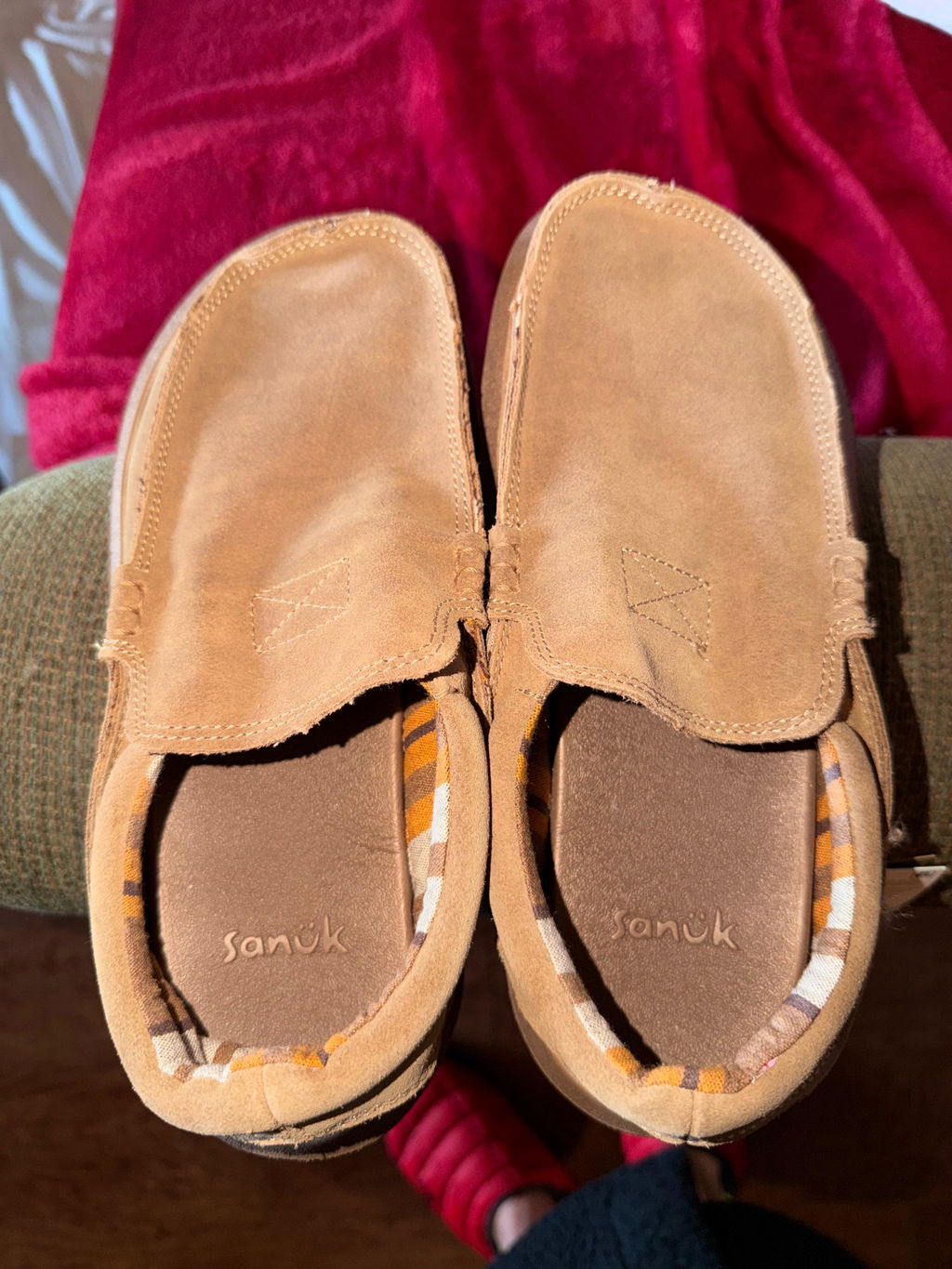 Sanuk Chiba Leather mocassini uomo tan pelle scamosciata