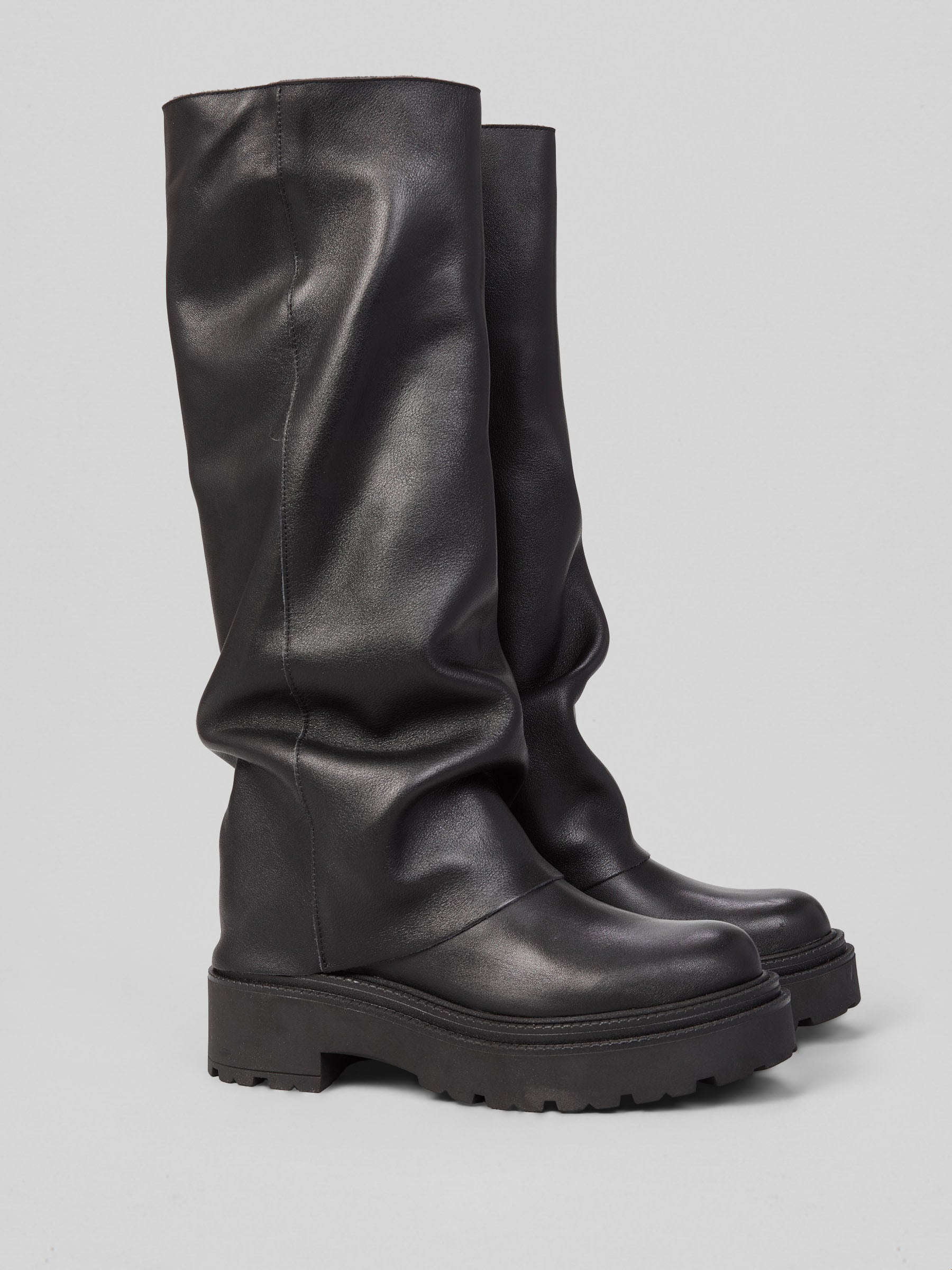 Ovyè Stivali con tacco pelle nera arricciati tacco 5 cm taglia 37