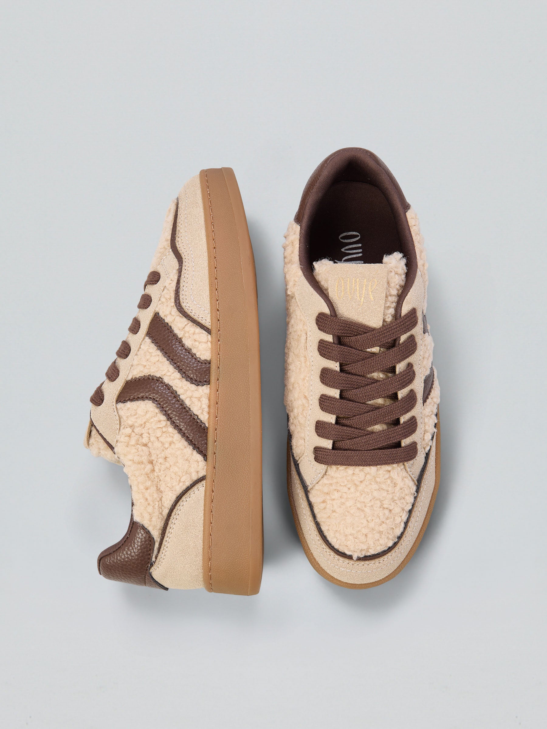 Ovyè Sneakers effetto teddy beige suola 3 cm
