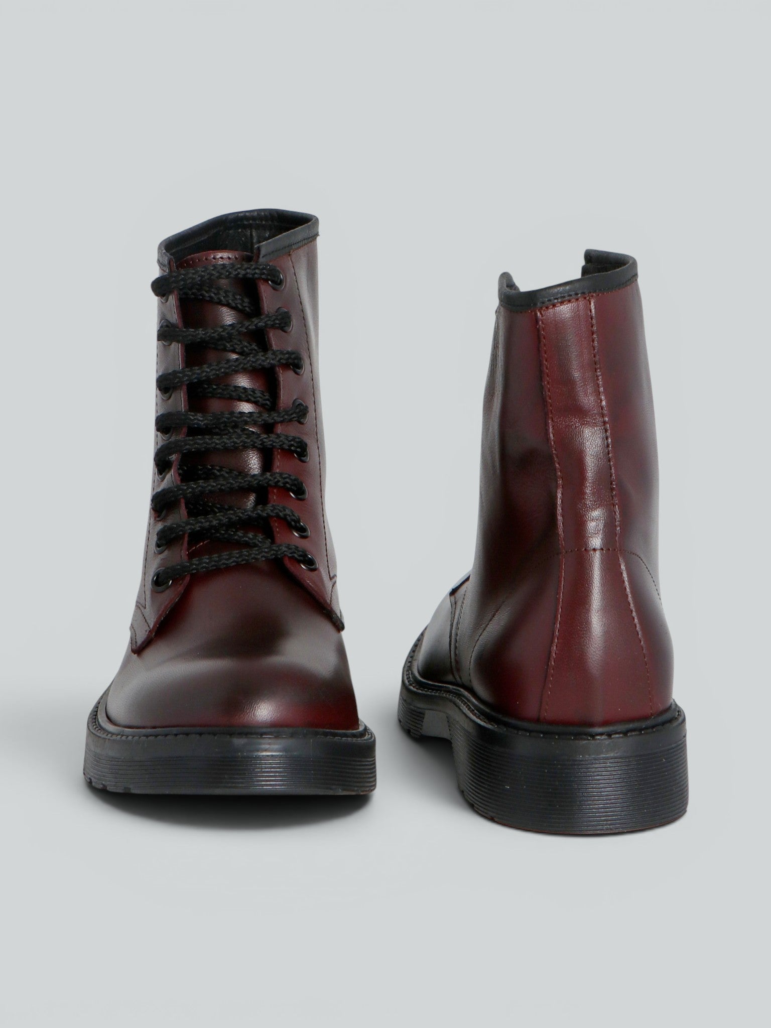 Ovyè Stivali con tacco Anfibi in pelle bordo tacco 3 cm