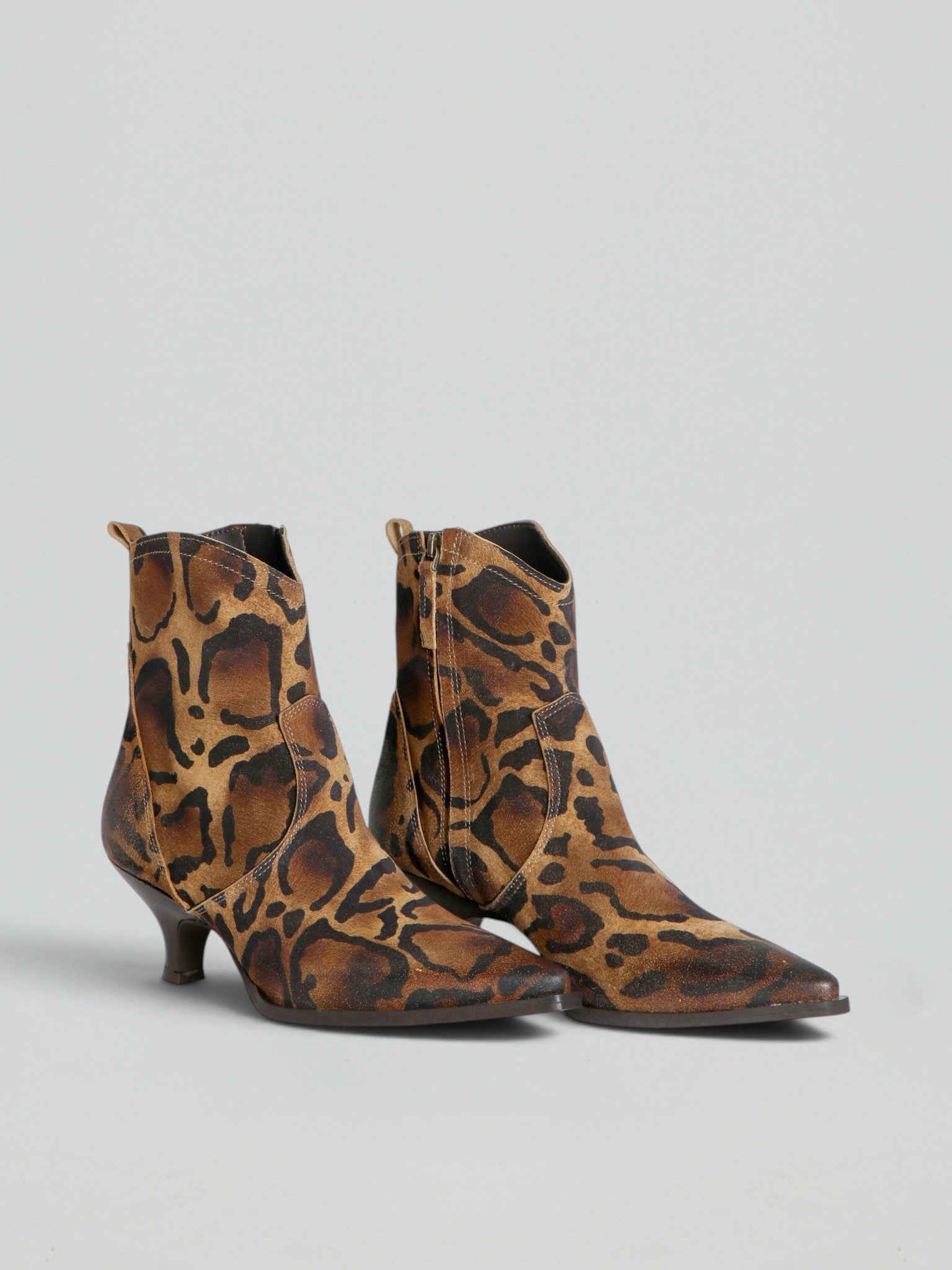Ovyè Tronchetti con tacco camoscio biscuit animalier 6 cm