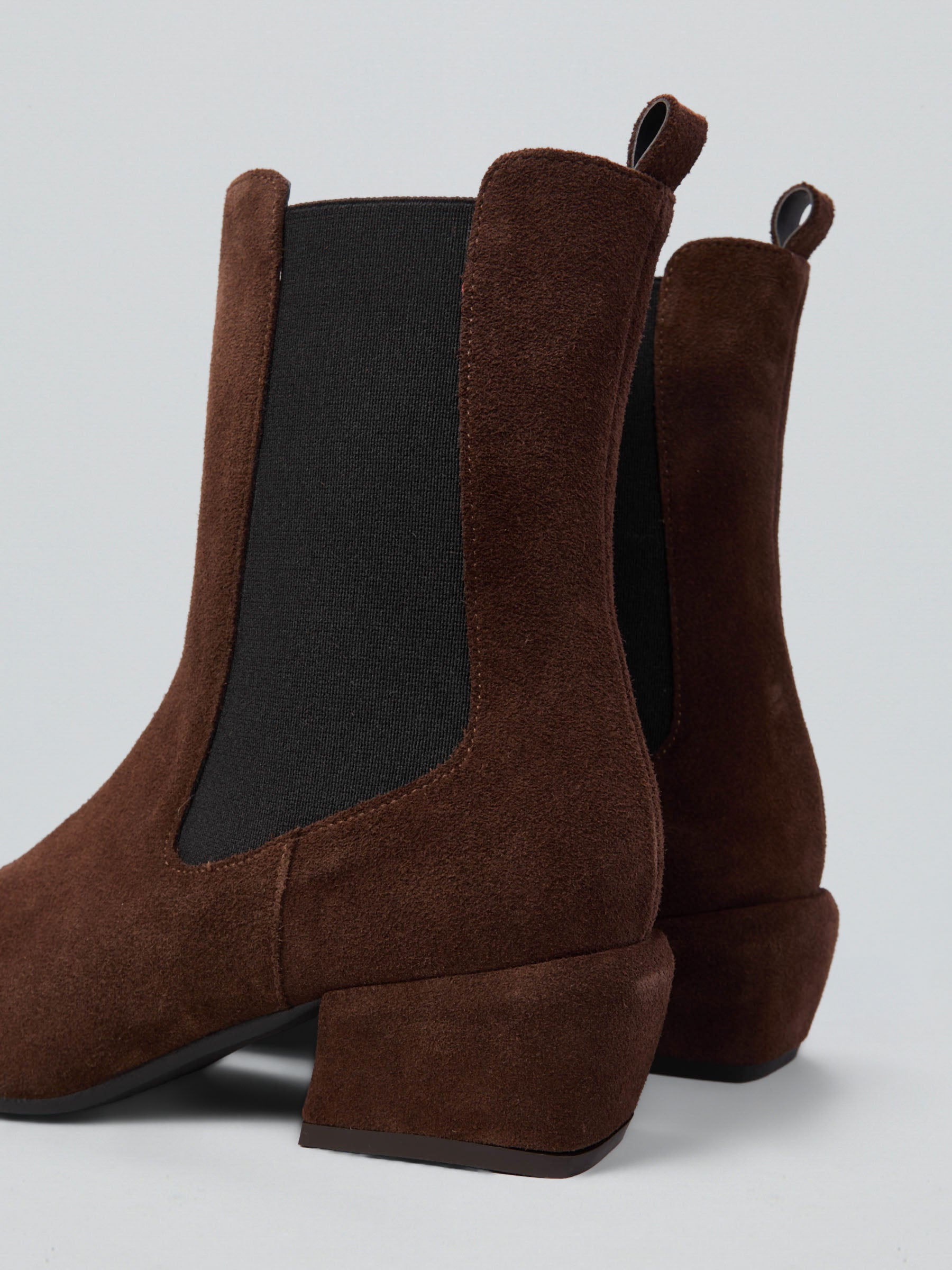 Ovyè Chelsea boot camoscio moro stivaletti 4 cm