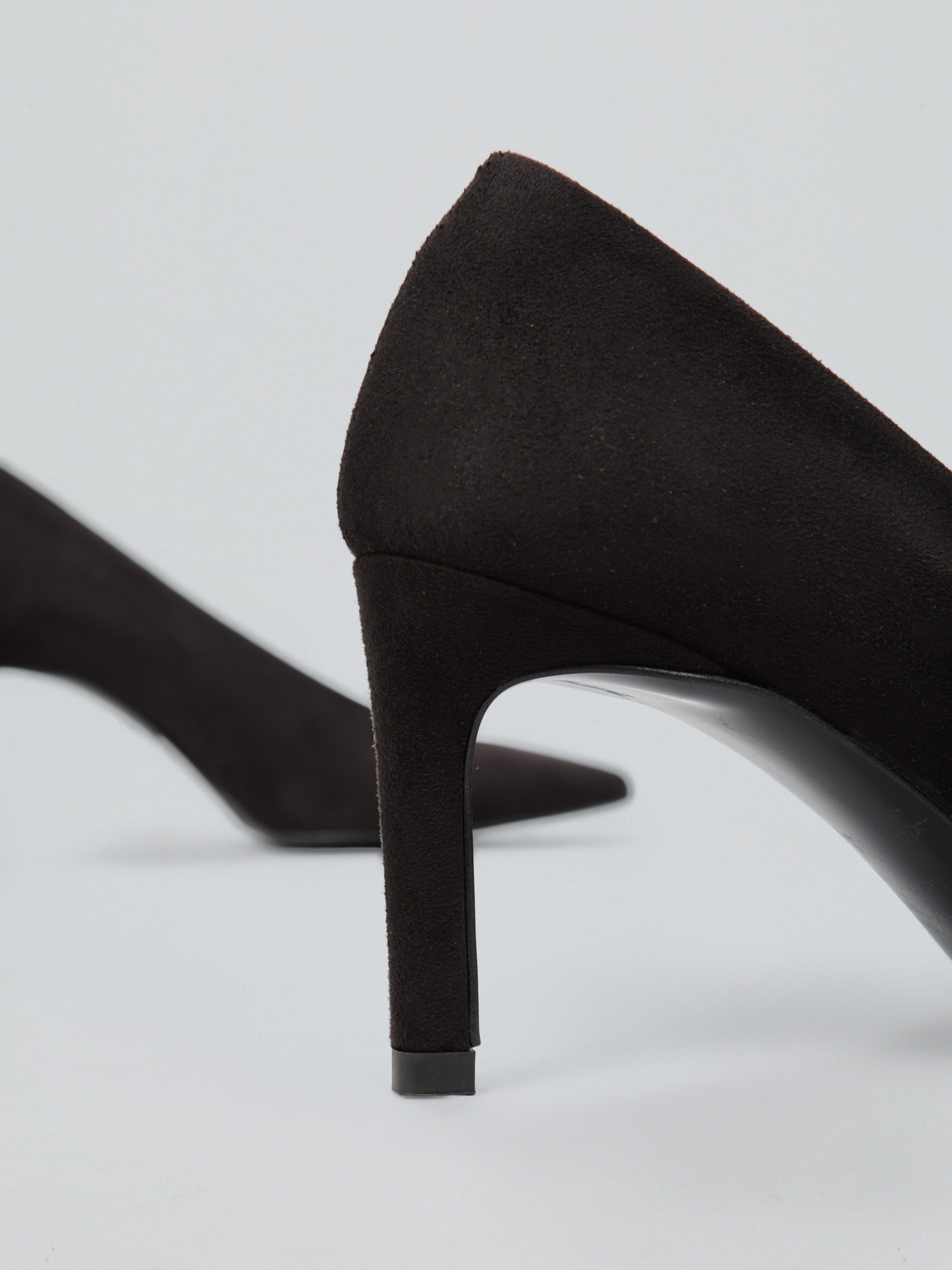 Ovyè Décolleté scollo a V decollete nere tacco 8 cm
